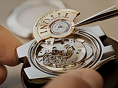 亨利慕时手表进灰后需要哪些清理步骤？