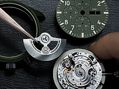 手表进水后零件生锈怎么解决？（亨利慕时手表除锈及零件修复方法）