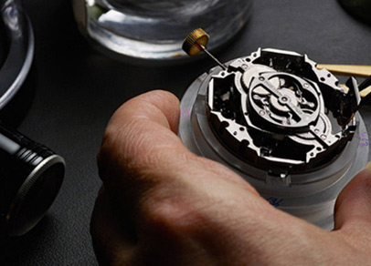 亨利慕时手表如何更换电池（电池更换）